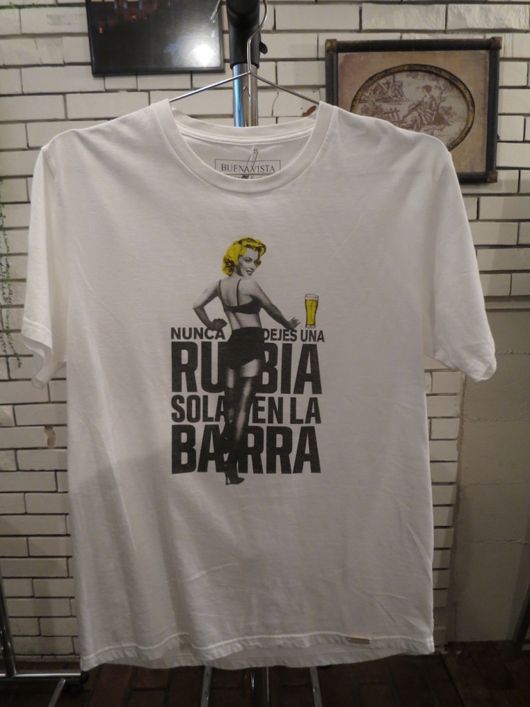 Tee01