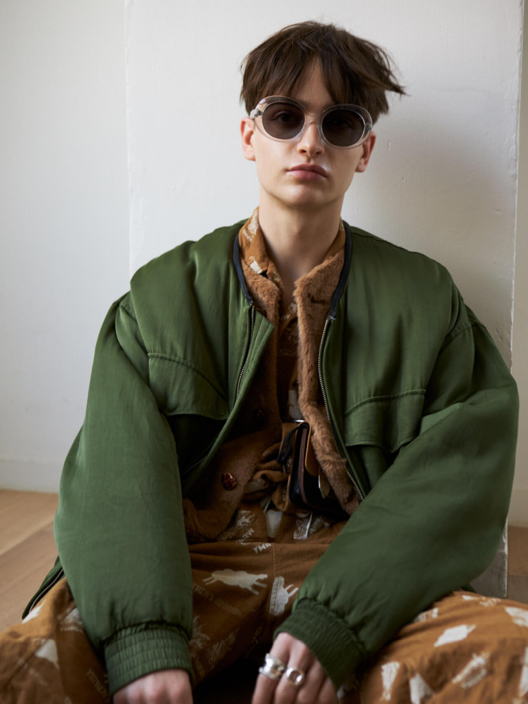 yt19aw_top_02
