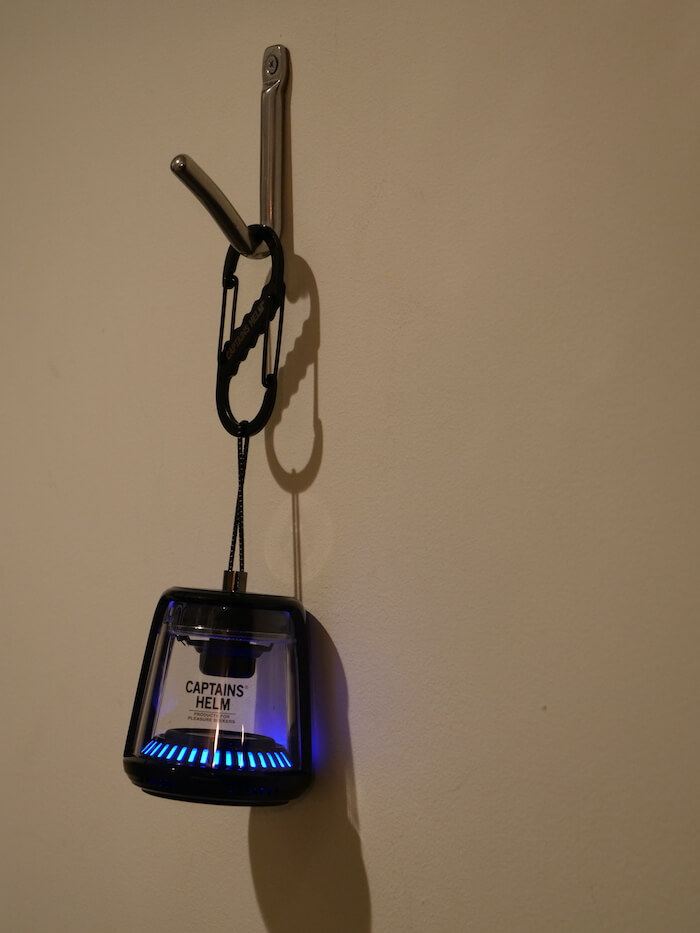 スピーカー・ウーファー CAPTAINSHELM MAGNETIC BEACON SPEAKER CAPTAINS HELM(キャプテンズヘルム)｜MAGNETIC BEACON SPEAKER