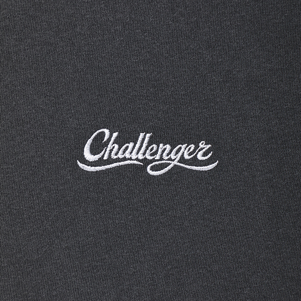 L CHALLENGER　チャレンジャー　BADGE TEE チャレンジャー CHALLENGER PATCH TEE WHITE | daze & easy