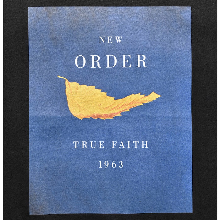 MINEDENIM(マインデニム)｜New Order “TRUE FAITH” Crewneck T-SH